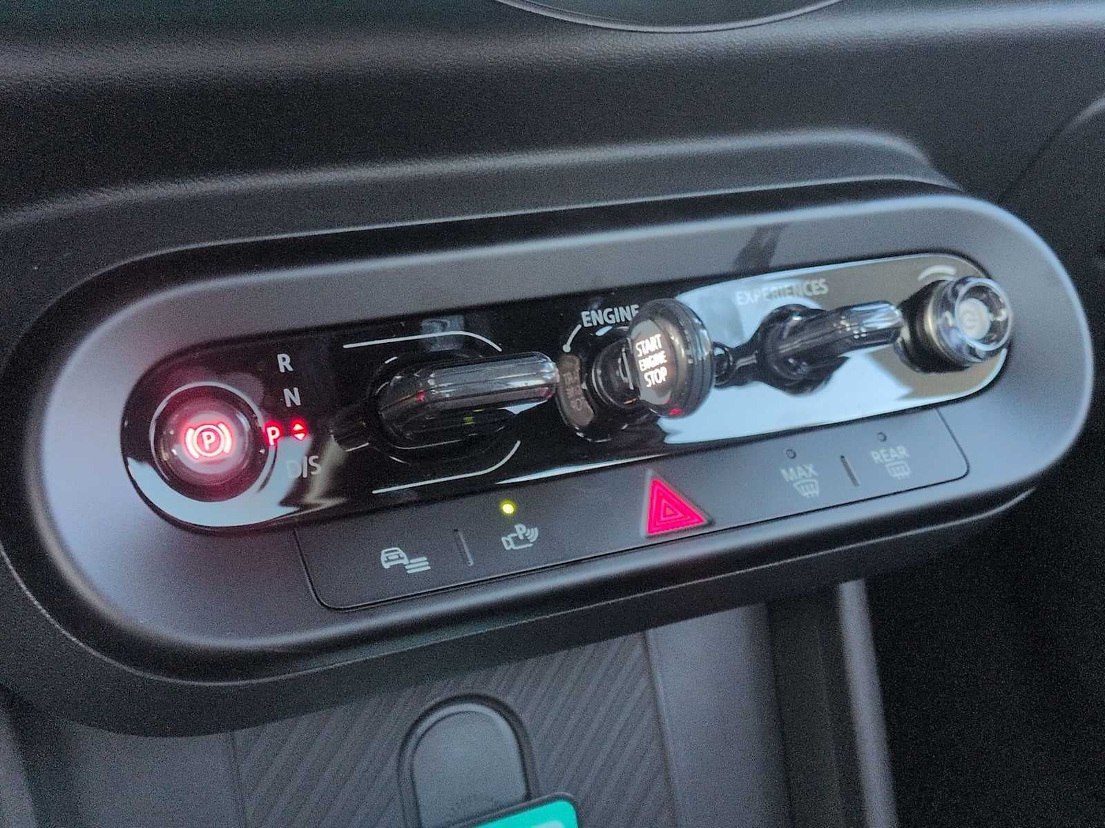 2026 MINI 2 DOOR ICONIC