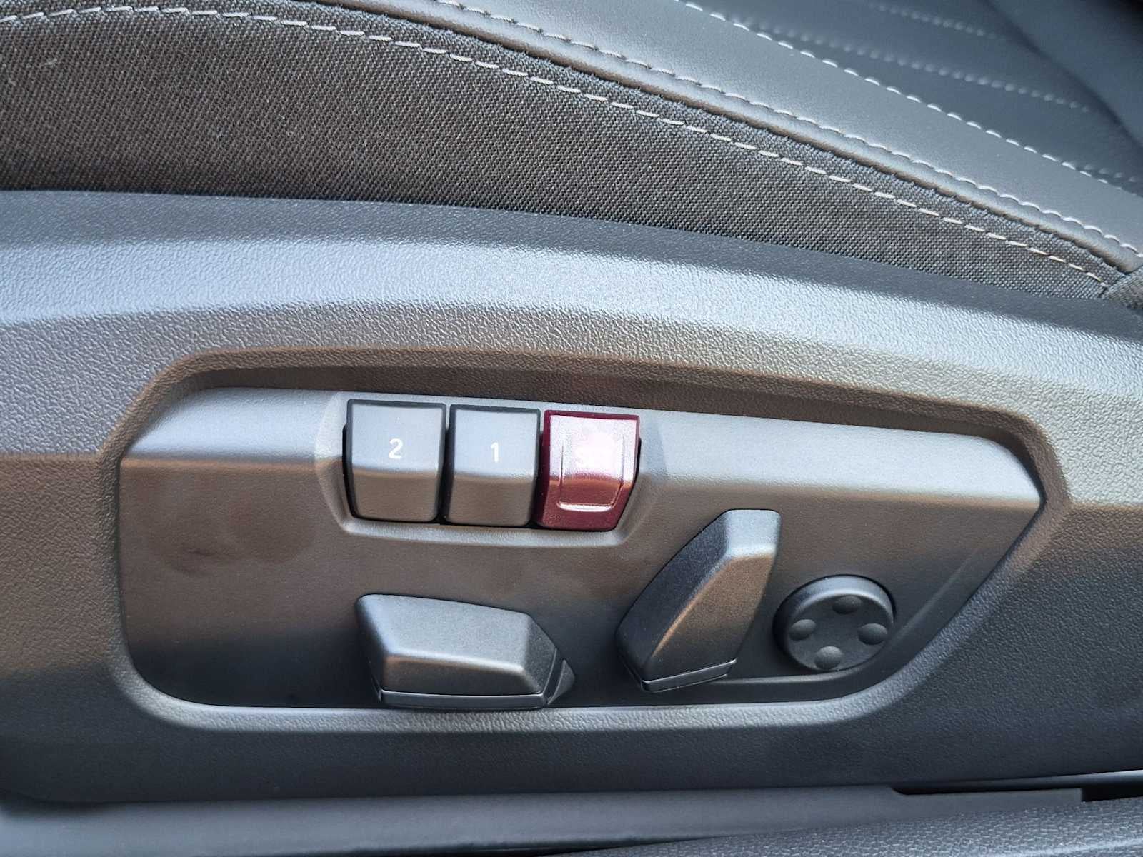 2027 MINI 2 DOOR ICONIC