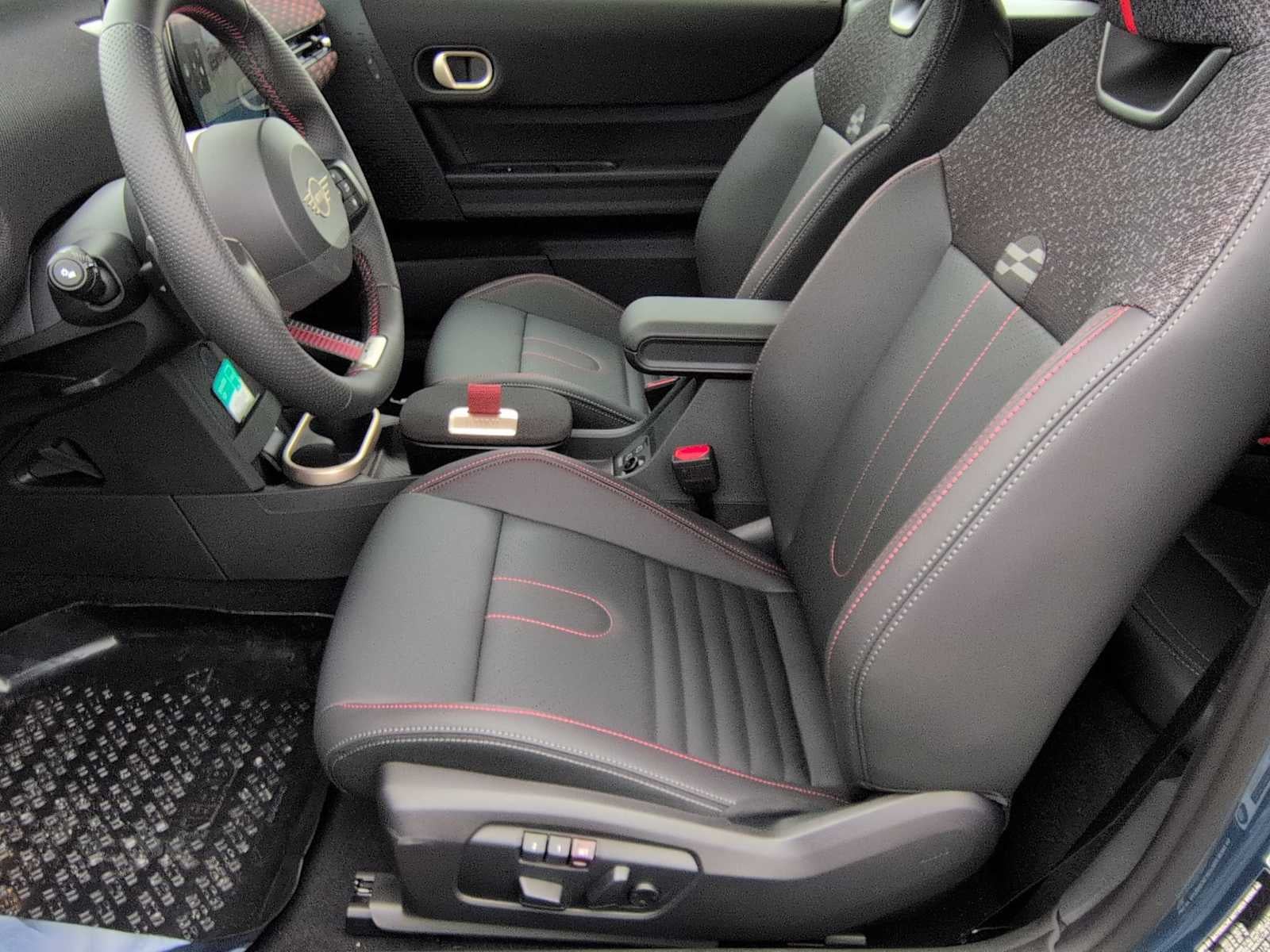 2026 MINI CONVERTIBLE ICONIC