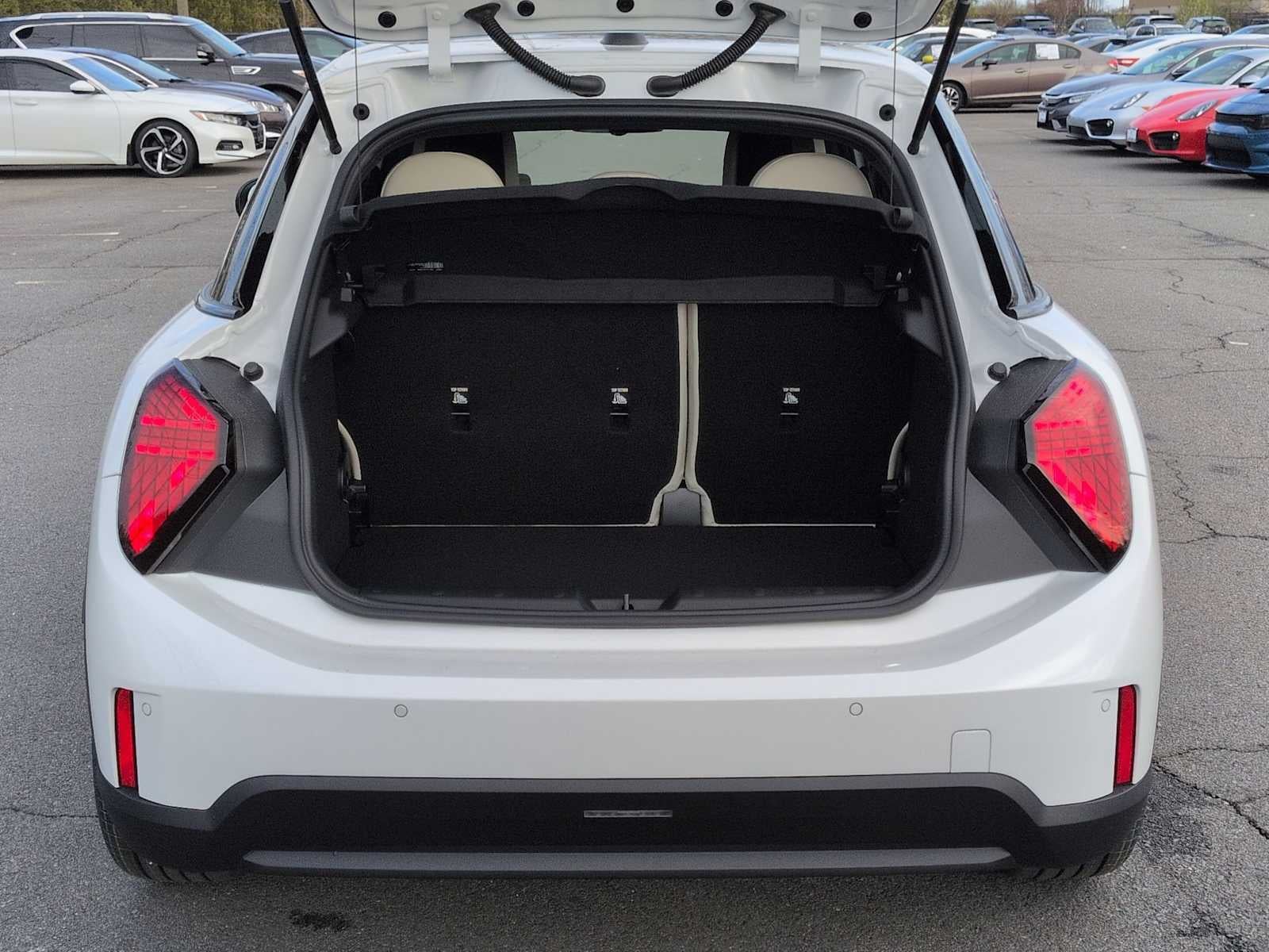 2026 MINI 4 DOOR SIGNATURE PLUS