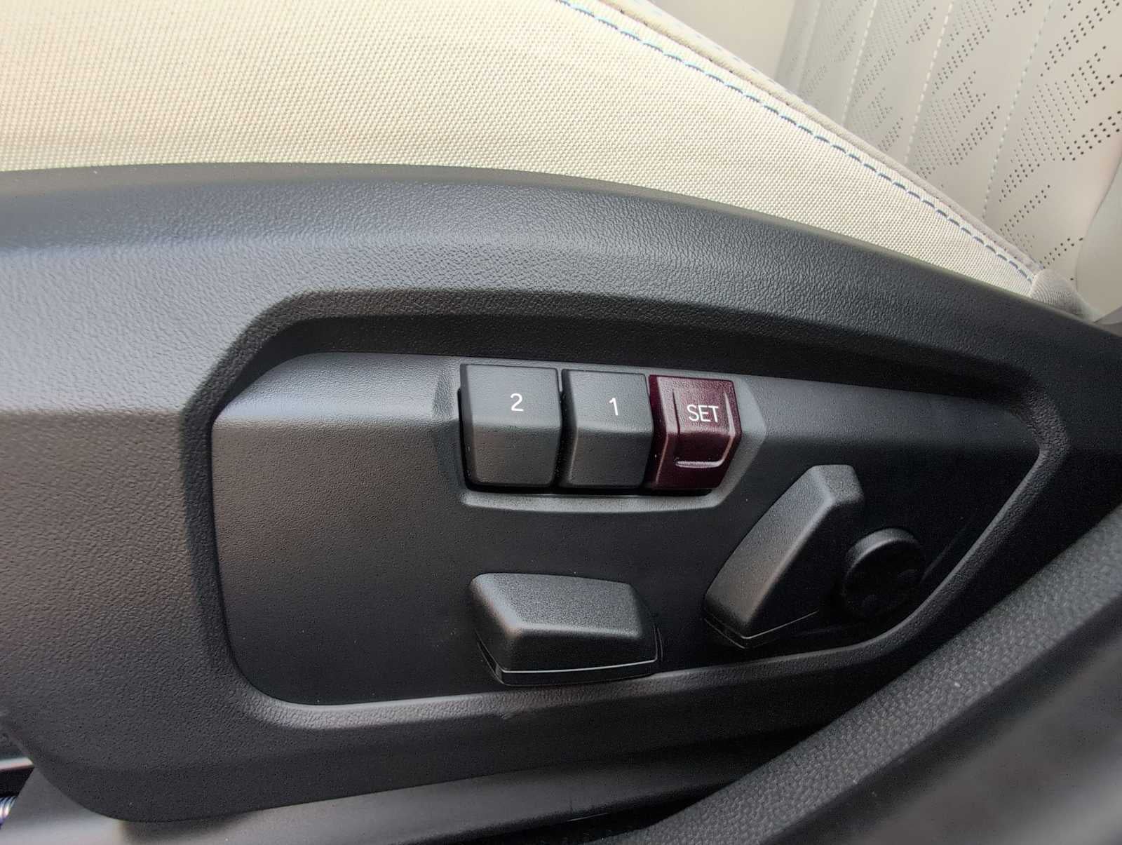 2026 MINI 4 DOOR SIGNATURE PLUS