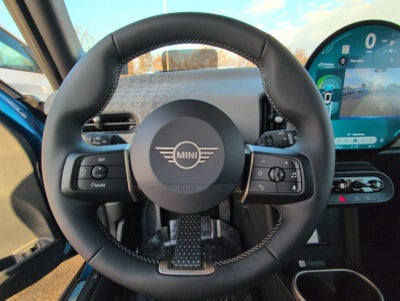 2026 MINI 4 DOOR SIGNATURE PLUS