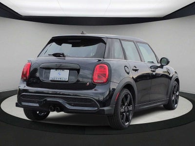 2024 MINI HARDTOP 4 DOOR Cooper S