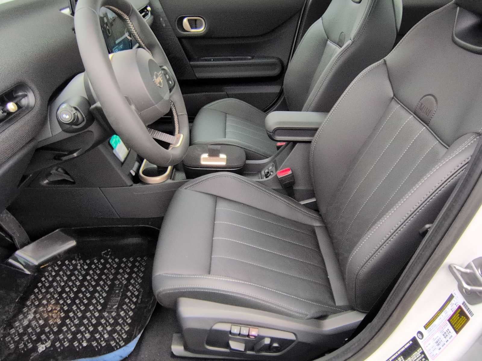 2026 MINI 4 DOOR ICONIC