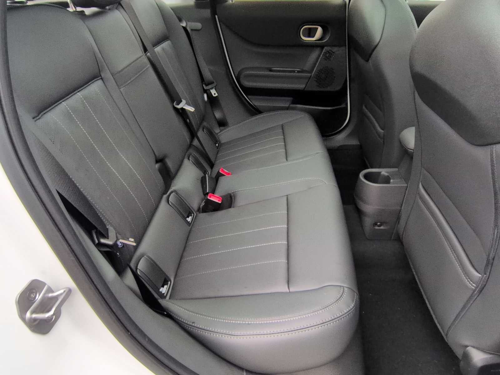 2026 MINI 4 DOOR ICONIC