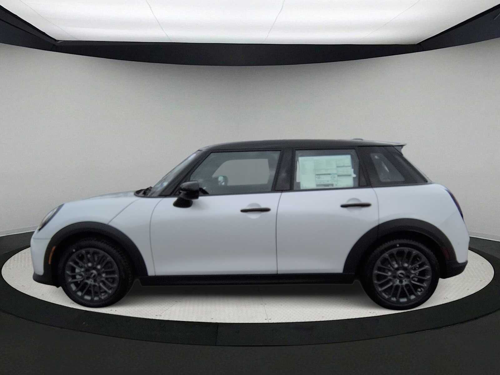 2026 MINI 4 DOOR ICONIC