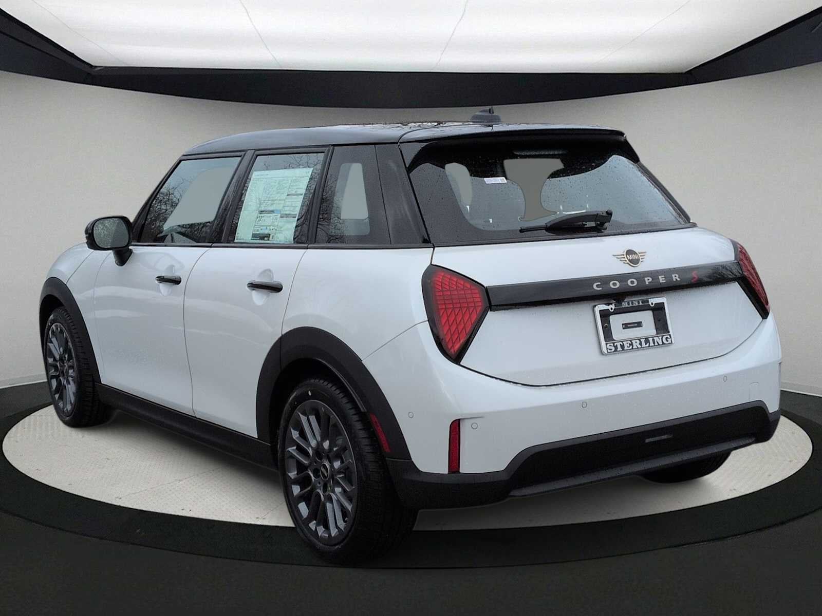 2026 MINI 4 DOOR ICONIC