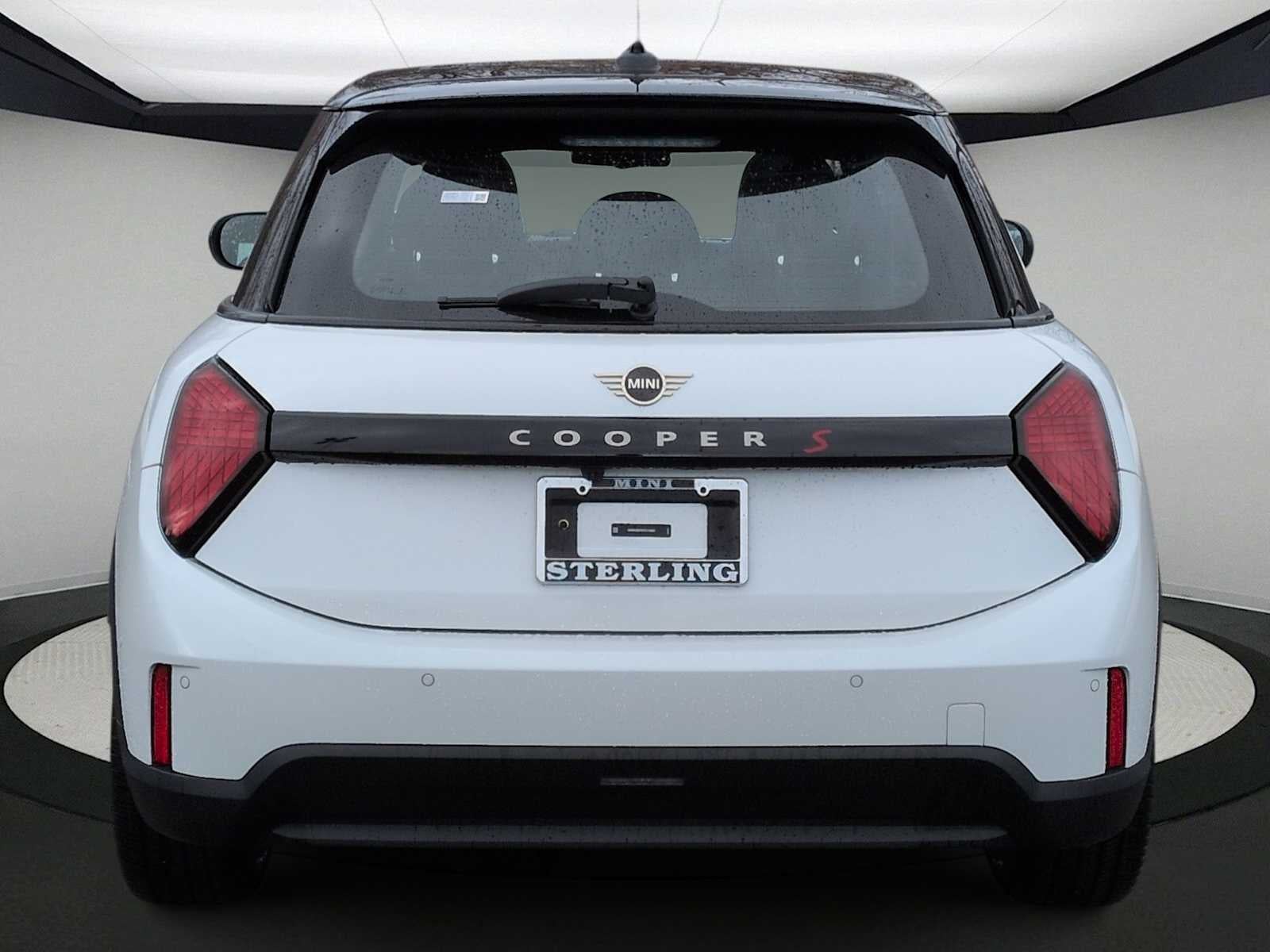 2026 MINI 4 DOOR ICONIC