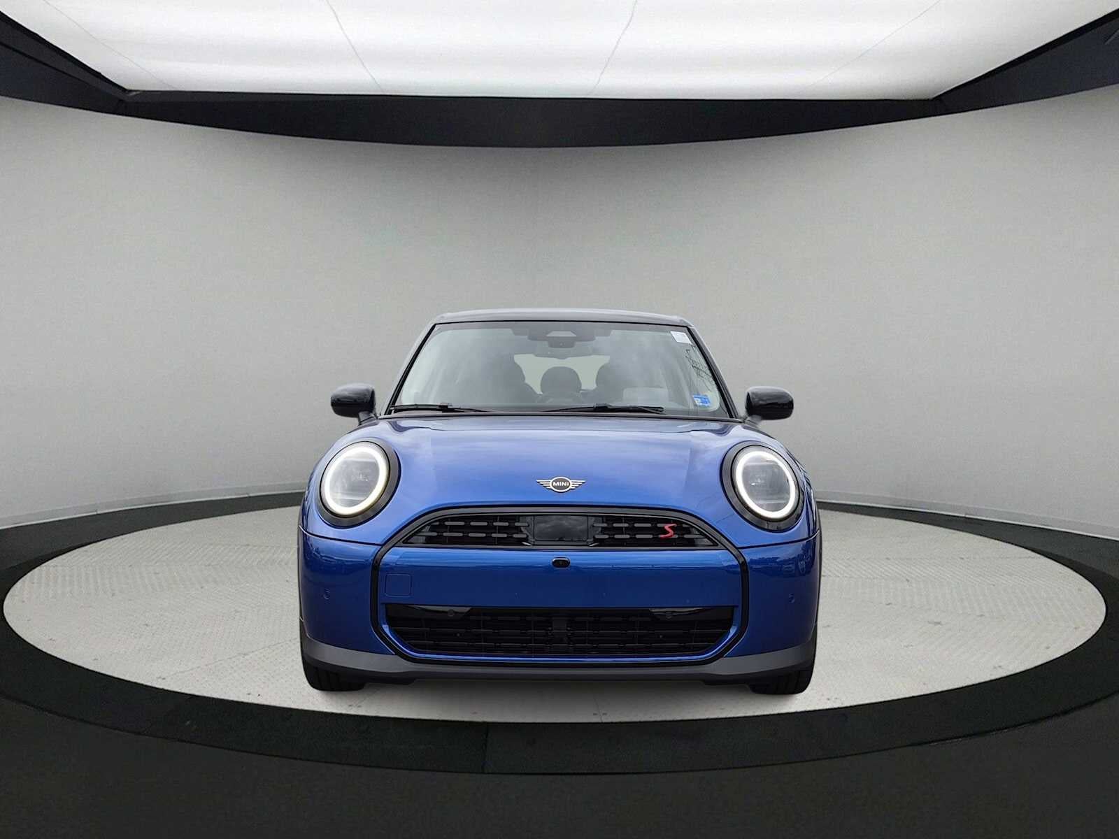 2027 MINI 4 DOOR ICONIC