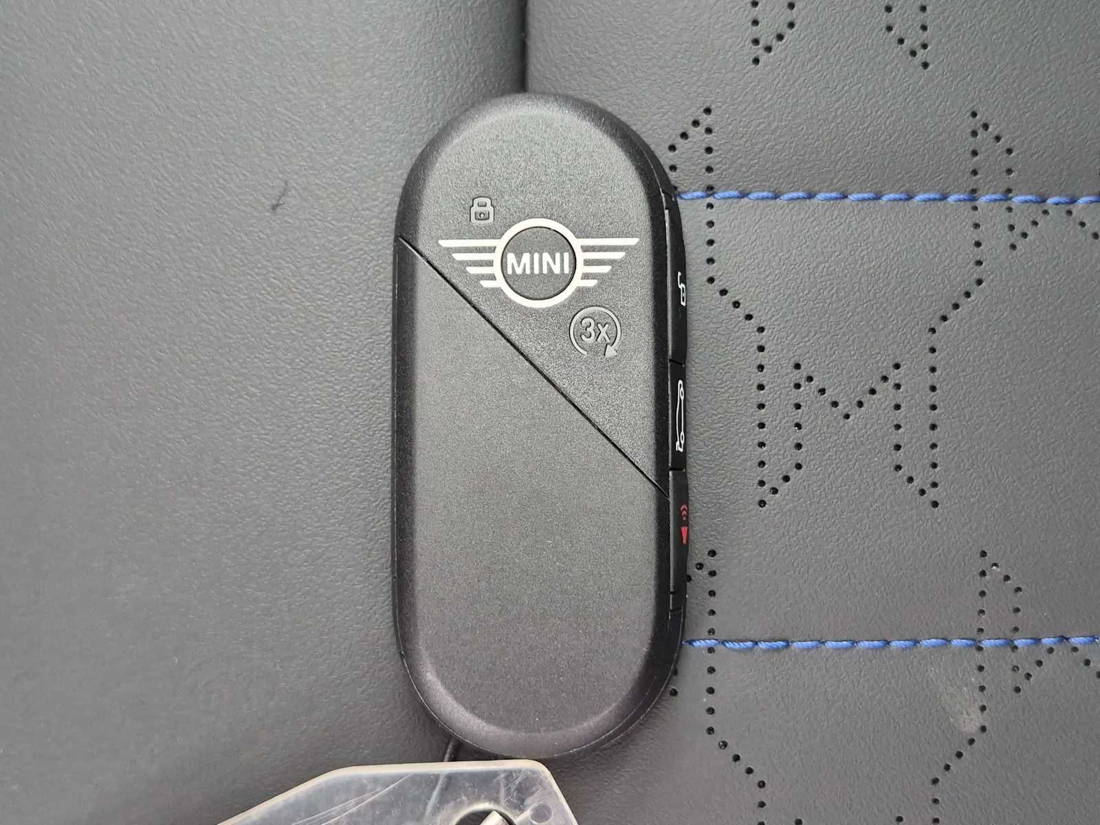 2027 MINI 4 DOOR ICONIC