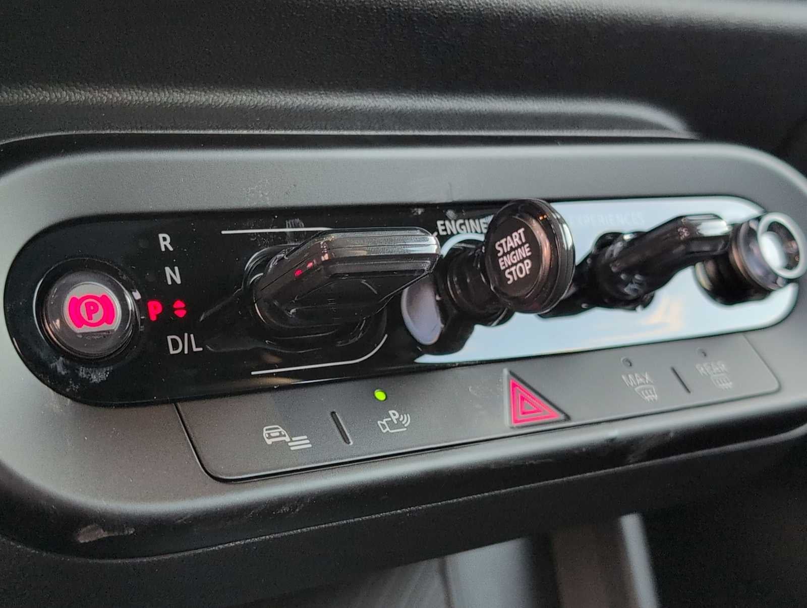 2026 MINI 4 DOOR ICONIC