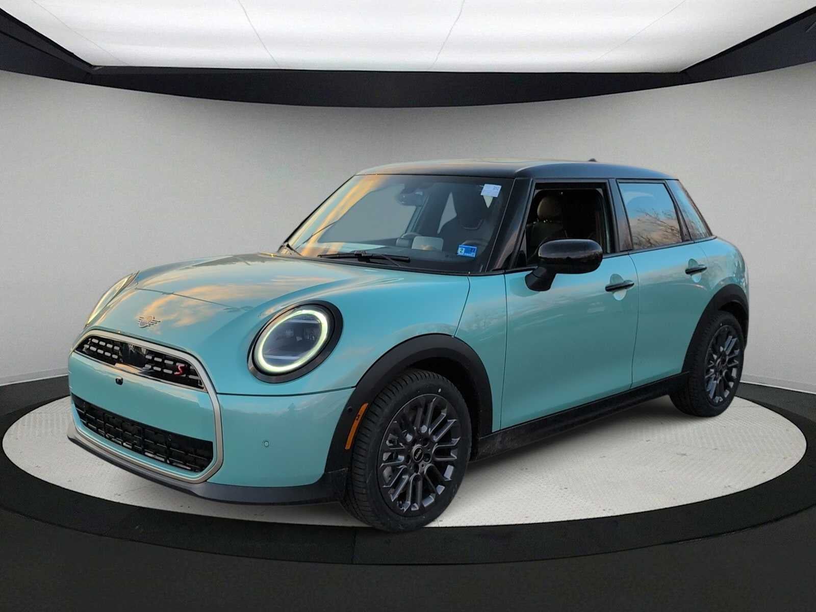 2026 MINI 4 DOOR ICONIC