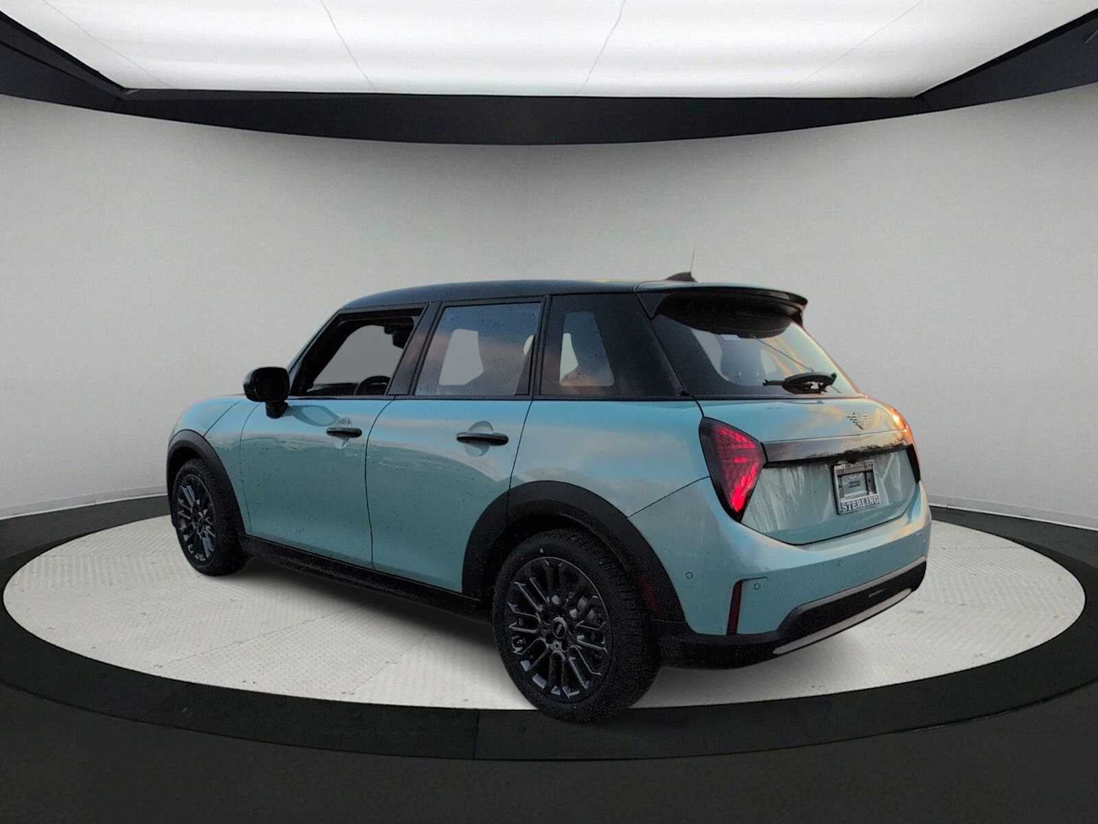 2026 MINI 4 DOOR ICONIC