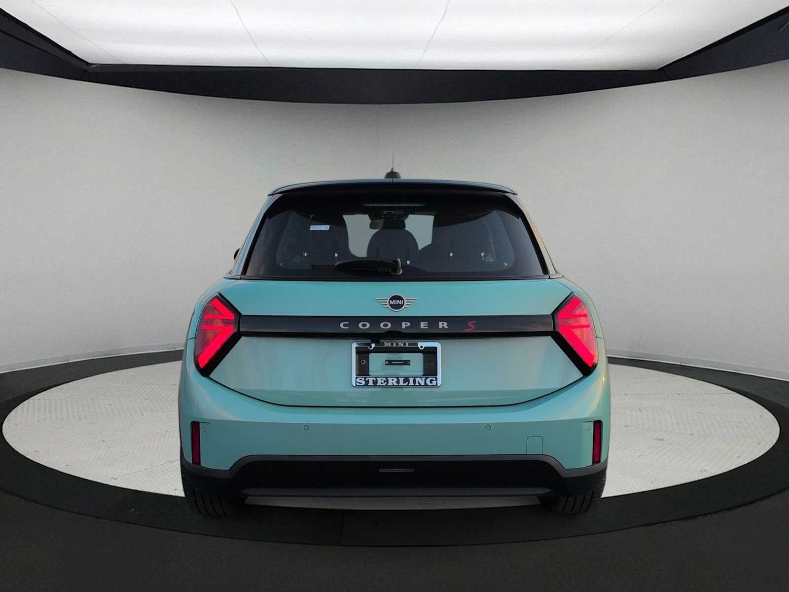 2026 MINI 4 DOOR ICONIC