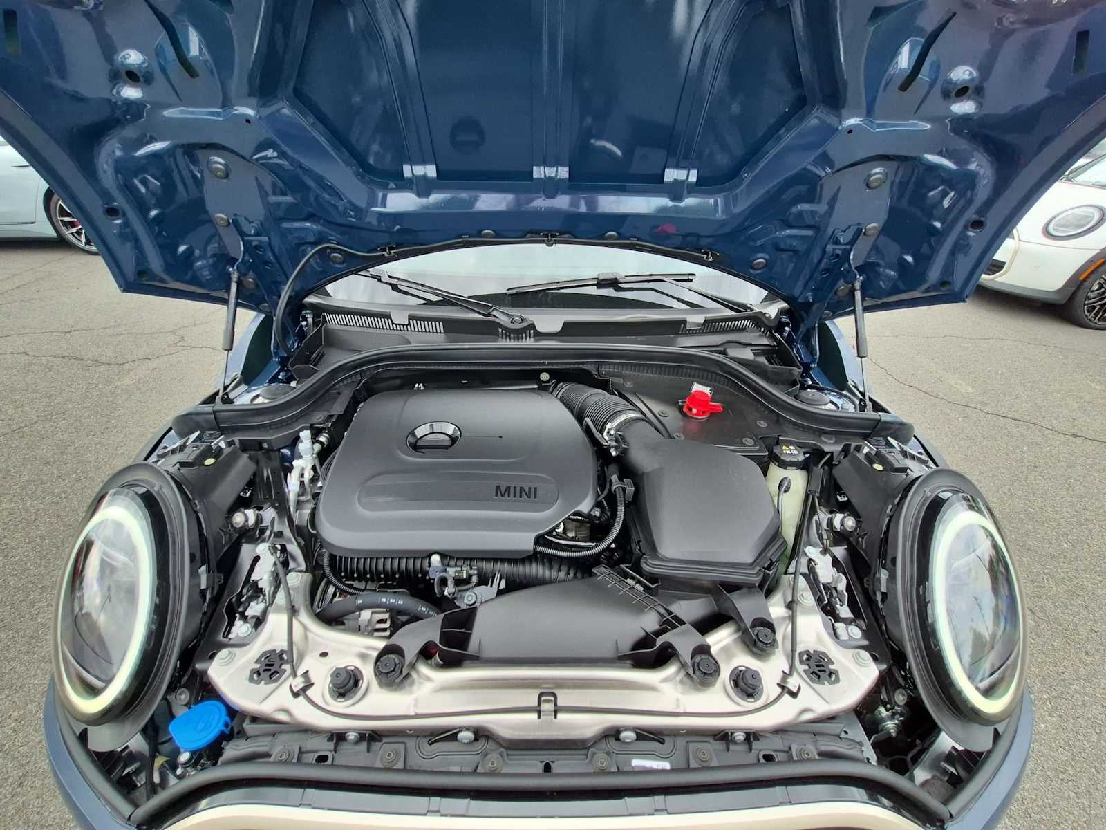 2027 MINI 4 DOOR ICONIC