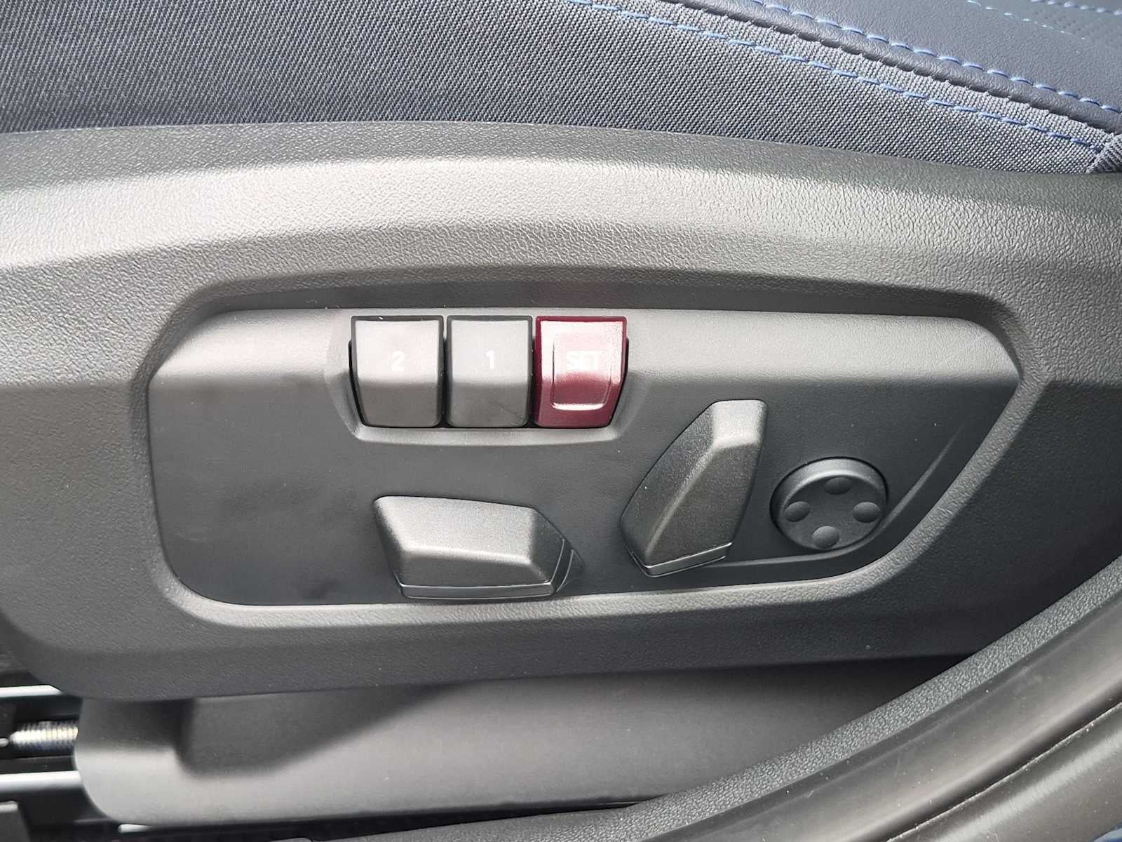 2027 MINI 4 DOOR ICONIC