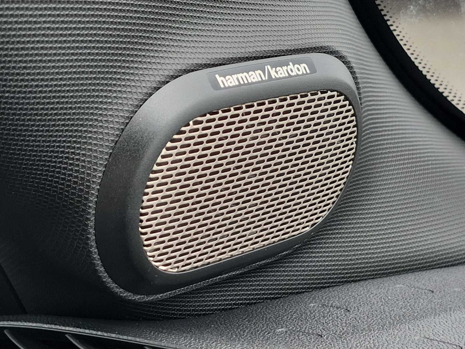 2027 MINI 4 DOOR ICONIC