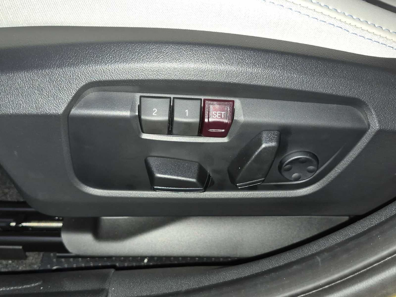 2027 MINI 4 DOOR ICONIC