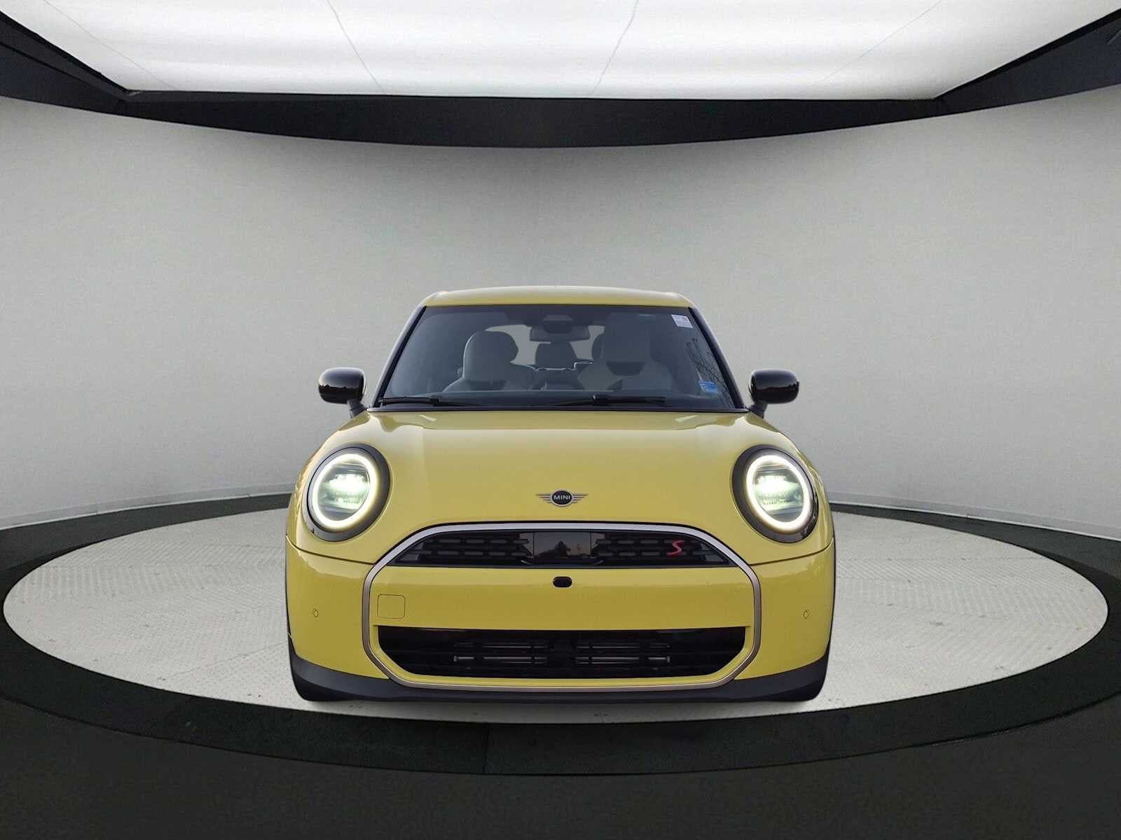 2027 MINI 4 DOOR ICONIC