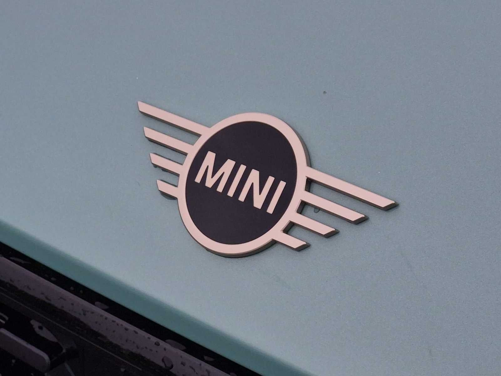 2027 MINI 4 DOOR SIGNATURE PLUS