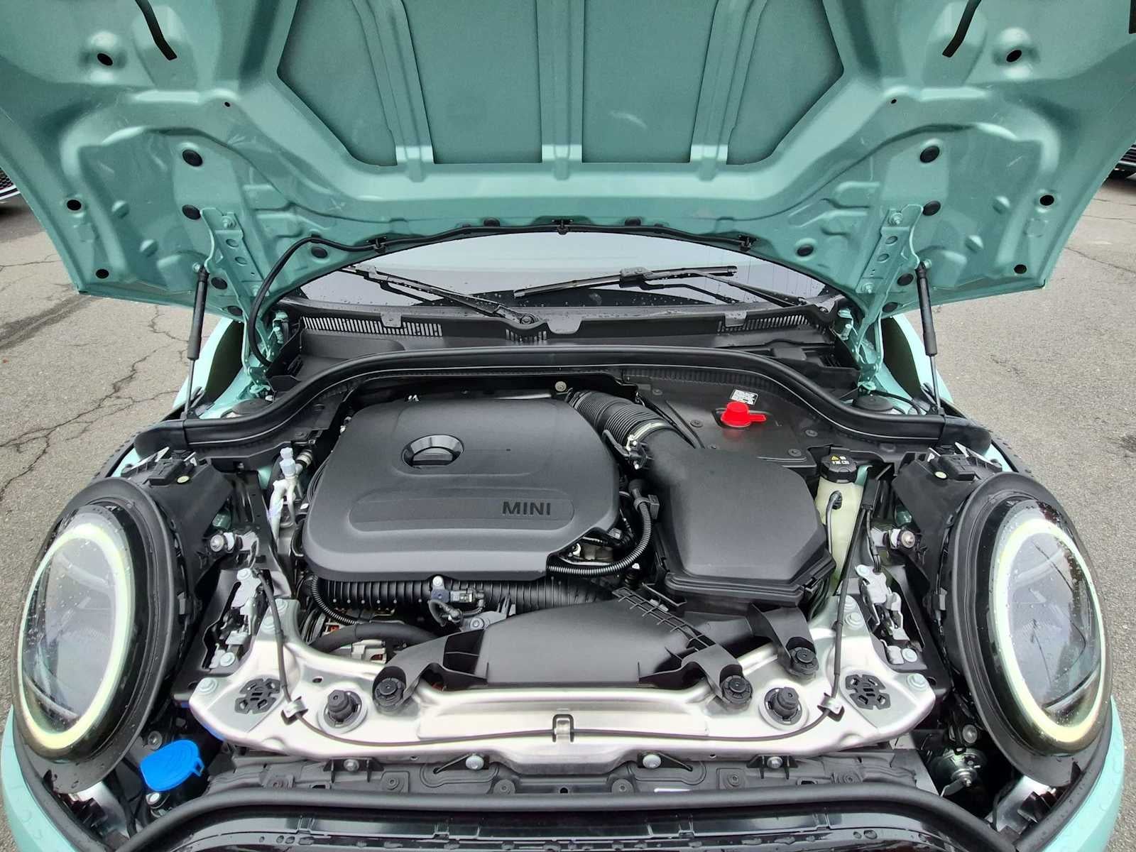 2027 MINI 4 DOOR SIGNATURE PLUS