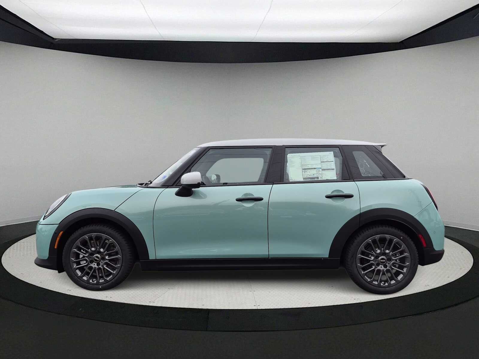 2027 MINI 4 DOOR SIGNATURE PLUS