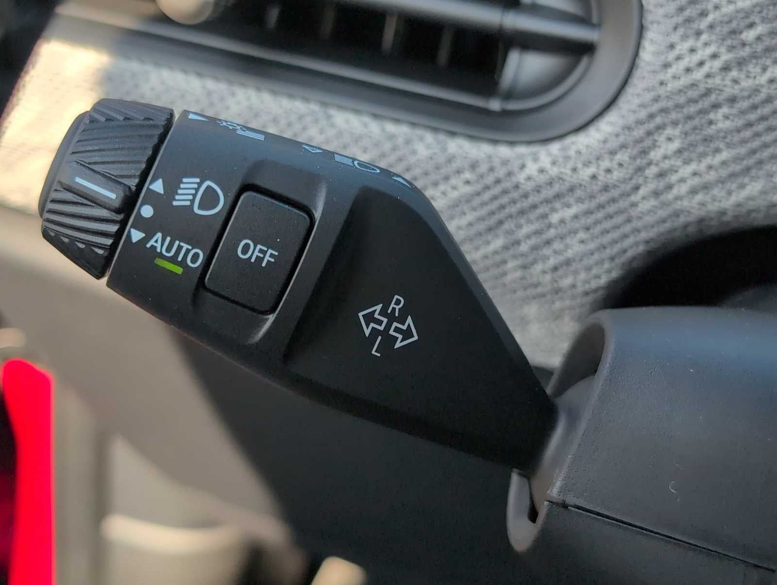 2026 MINI 4 DOOR ICONIC