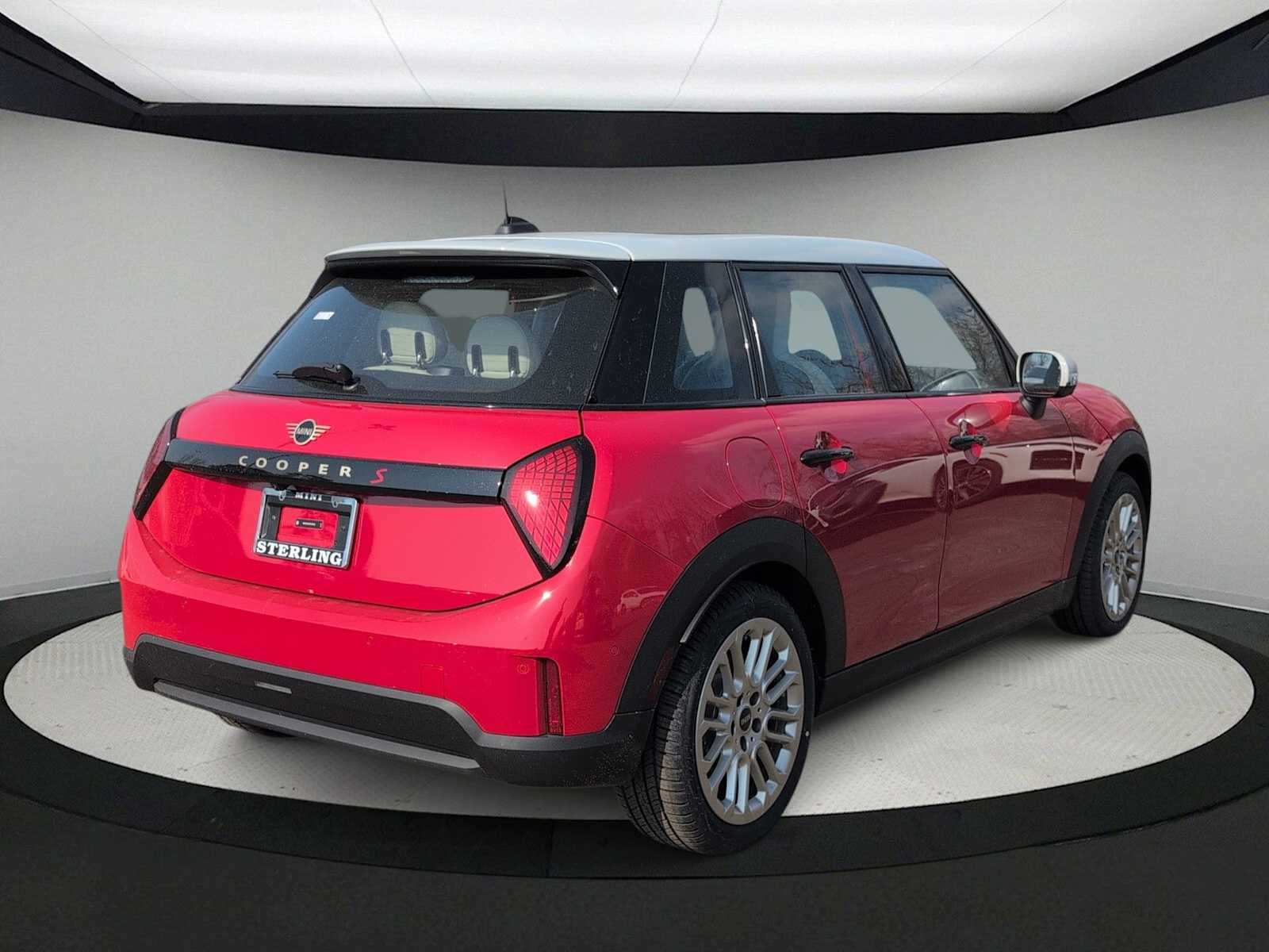 2026 MINI 4 DOOR ICONIC
