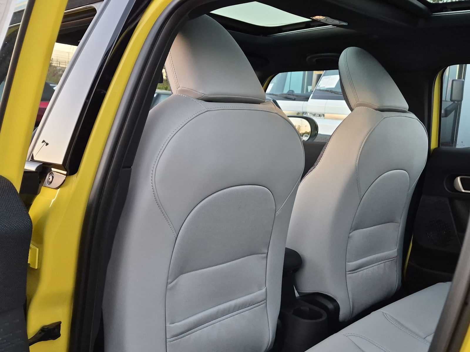 2027 MINI 4 DOOR SIGNATURE PLUS