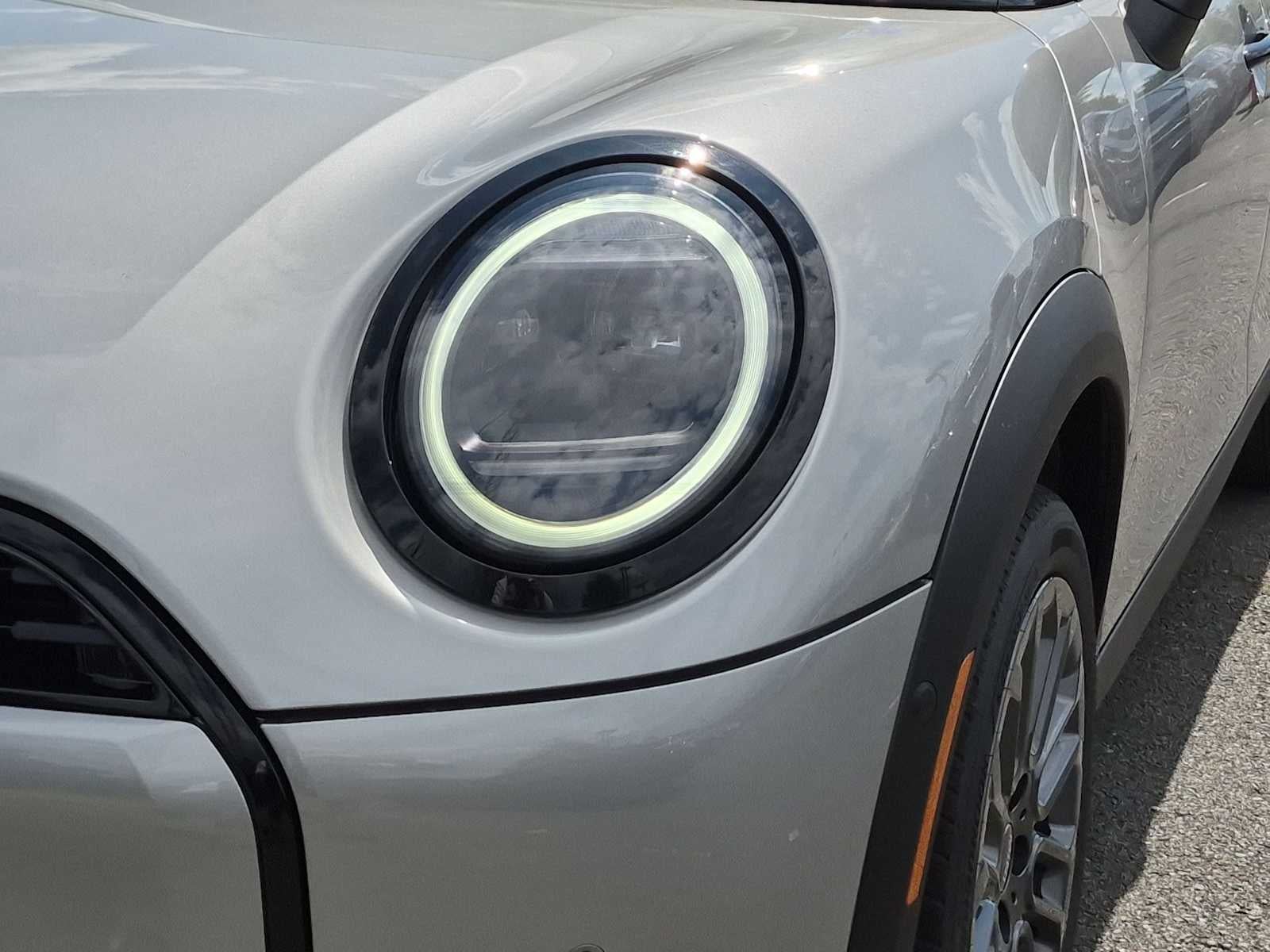 2027 MINI 4 DOOR ICONIC