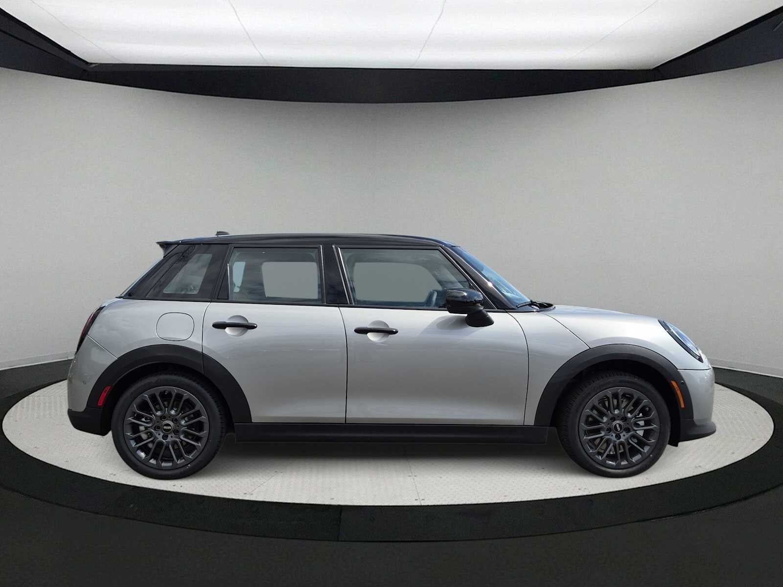 2027 MINI 4 DOOR ICONIC