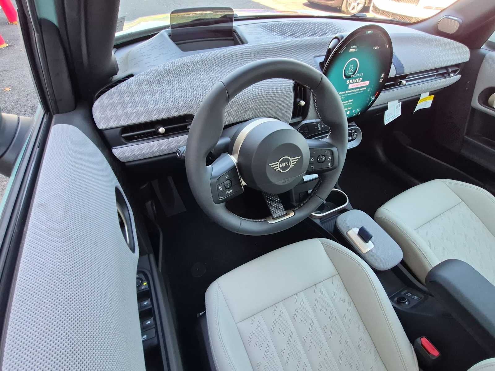 2027 MINI 4 DOOR SIGNATURE PLUS