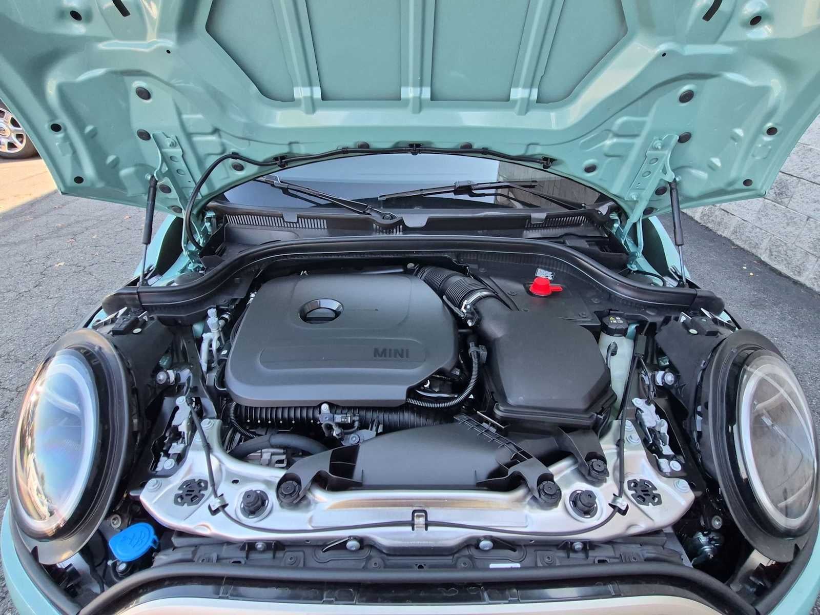 2027 MINI 4 DOOR SIGNATURE PLUS