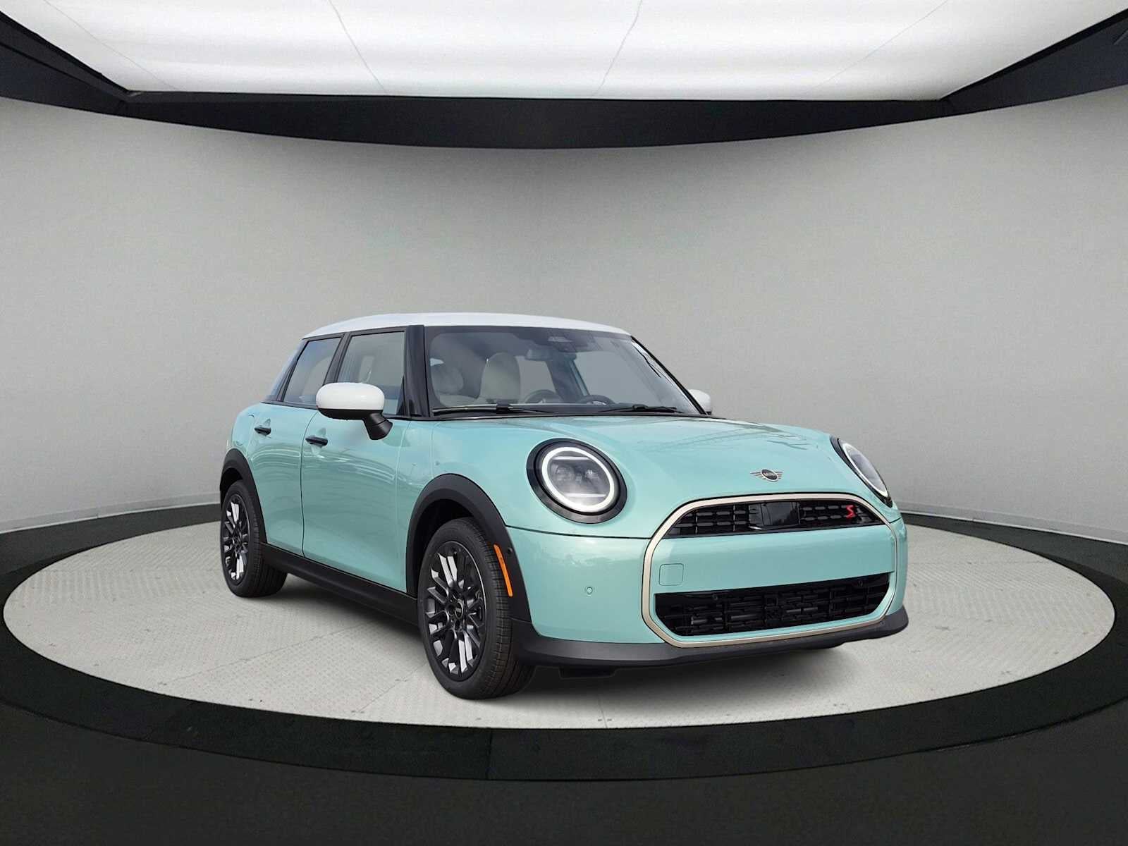 2027 MINI 4 DOOR SIGNATURE PLUS