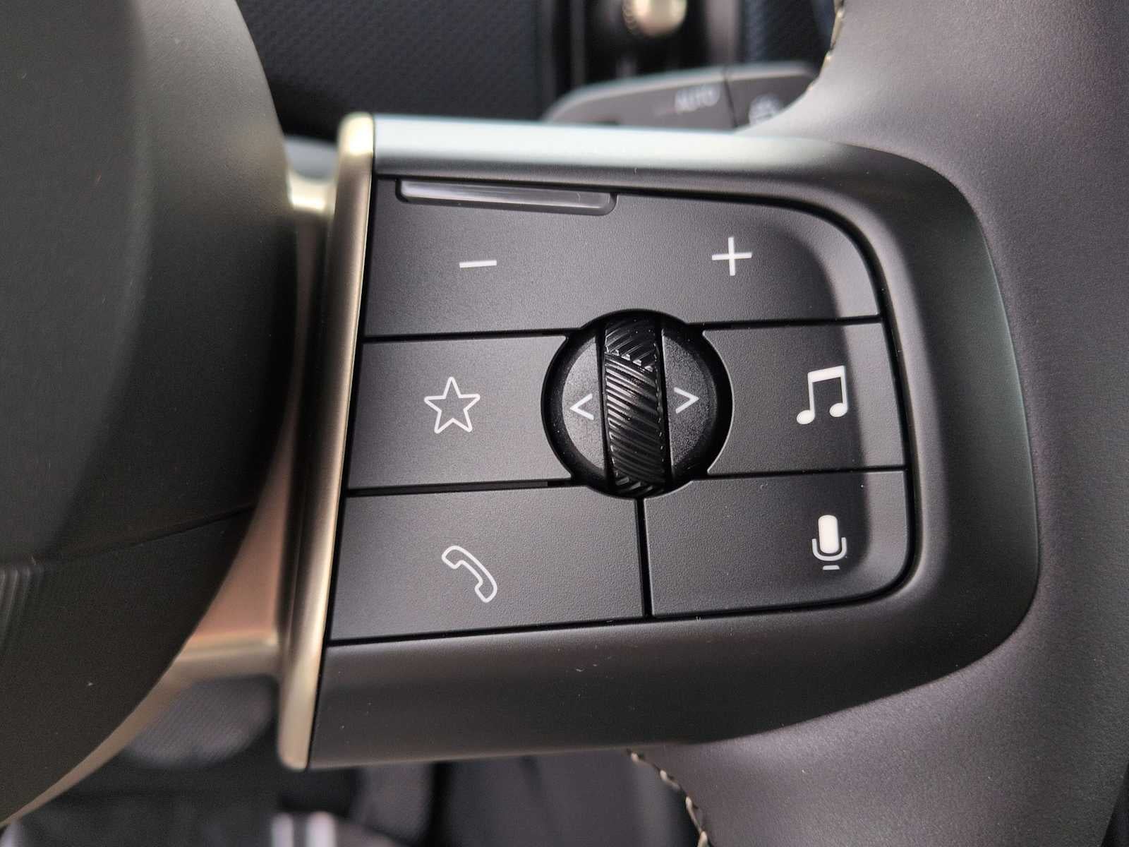 2026 MINI 4 DOOR ICONIC