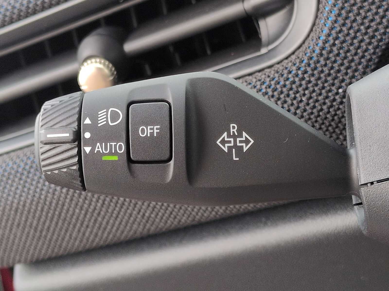 2026 MINI 4 DOOR ICONIC