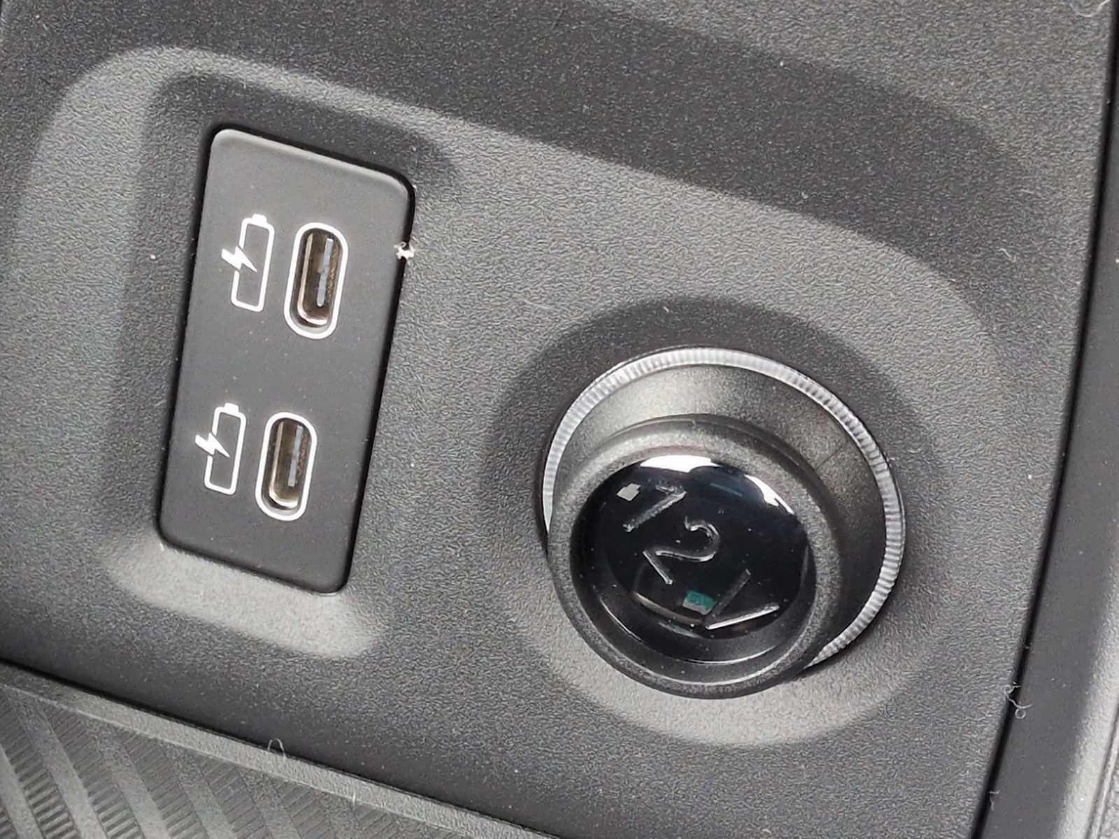 2026 MINI 4 DOOR ICONIC