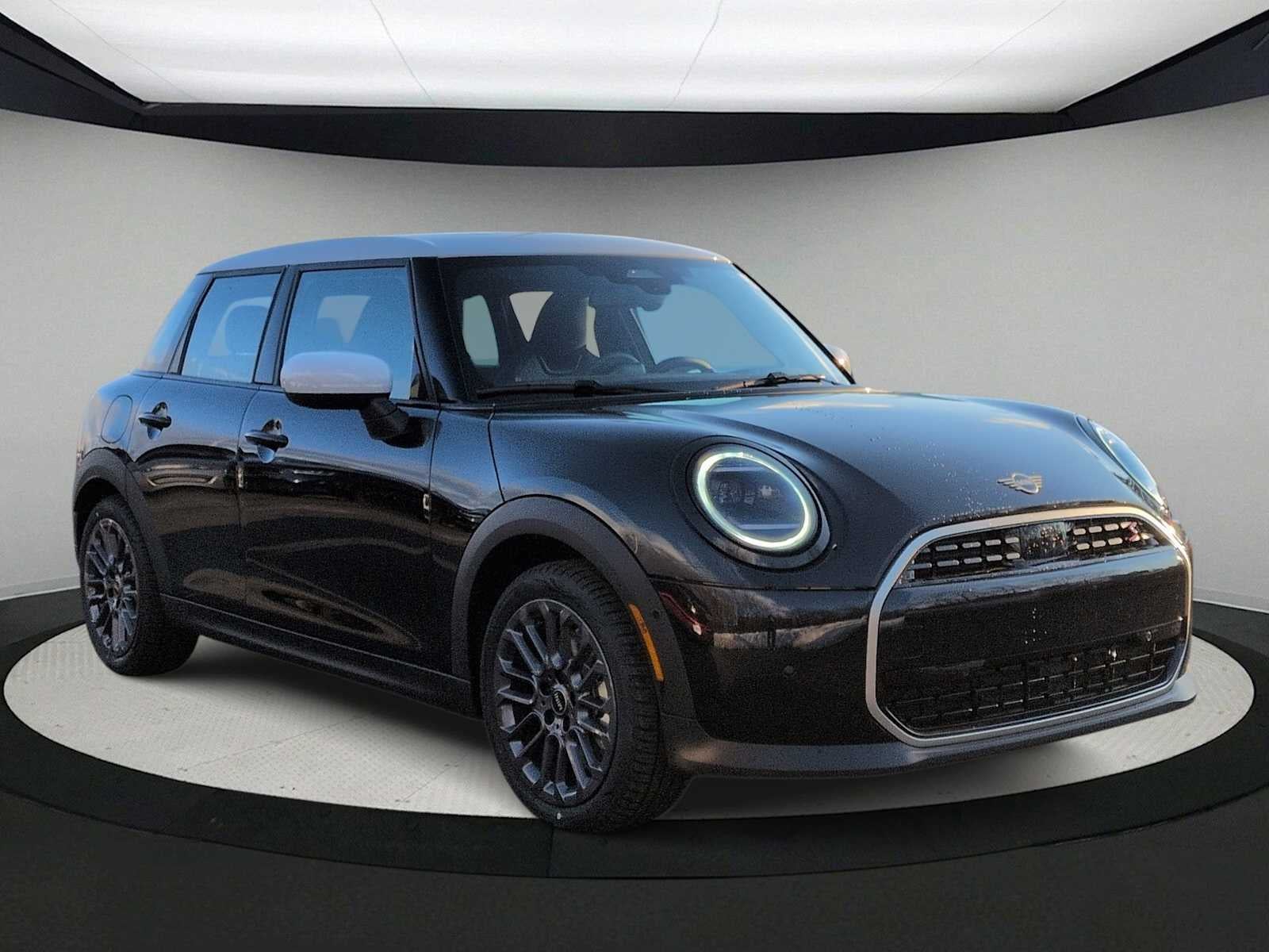 2026 MINI 4 DOOR SIGNATURE PLUS