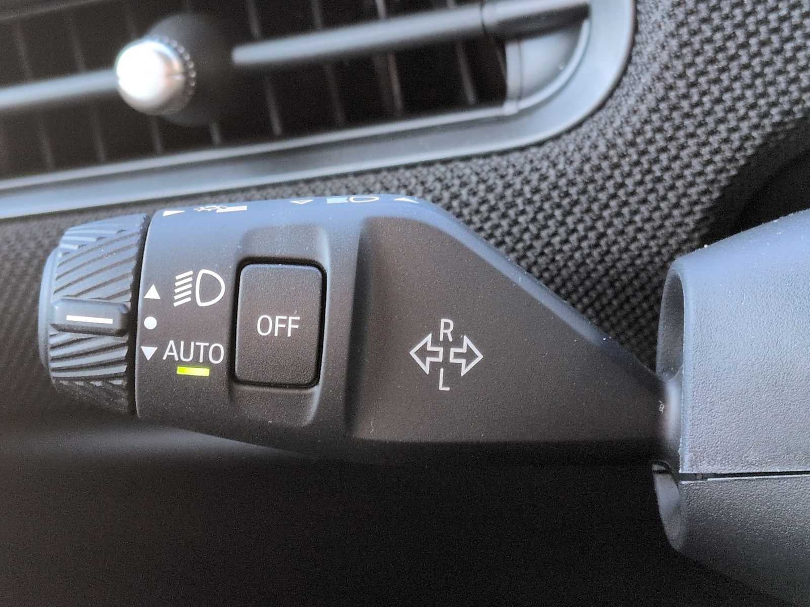 2026 MINI 4 DOOR SIGNATURE PLUS