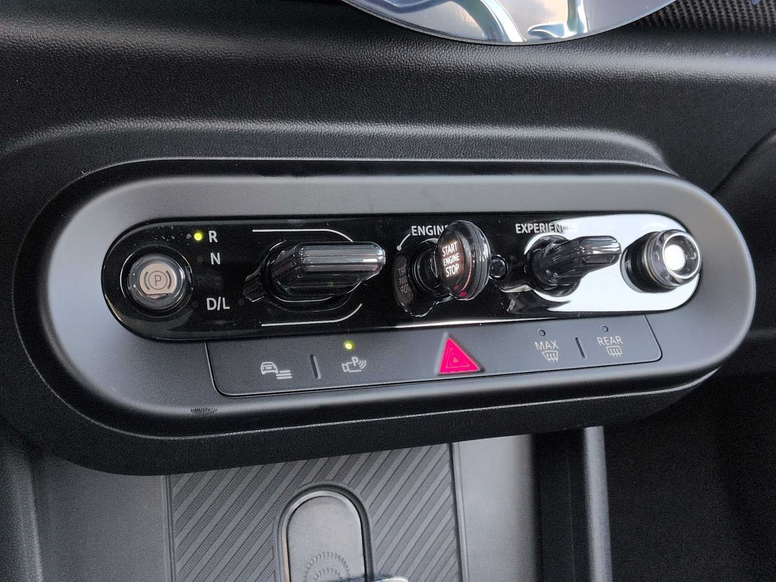 2026 MINI 4 DOOR SIGNATURE PLUS