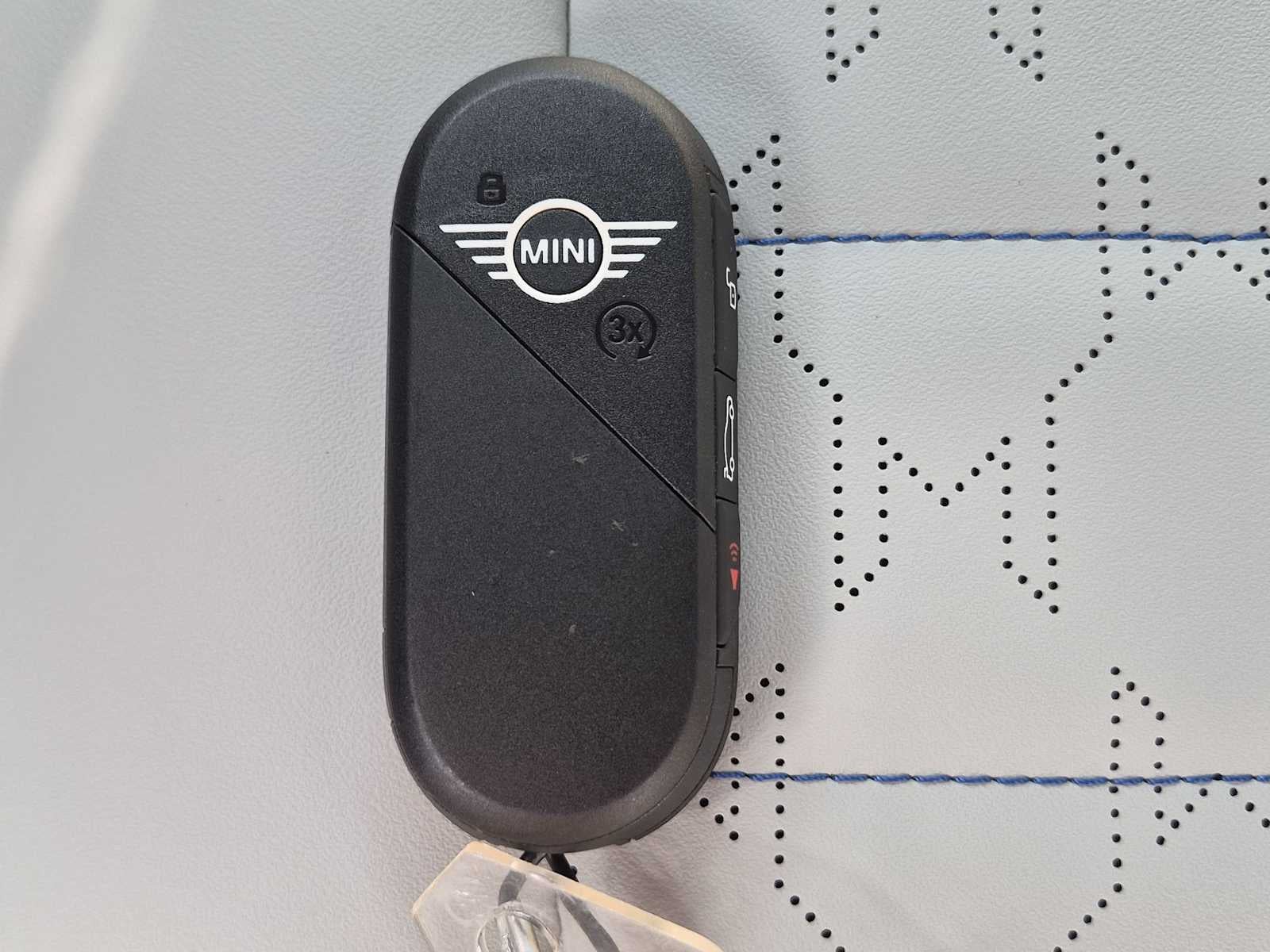 2027 MINI 4 DOOR ICONIC