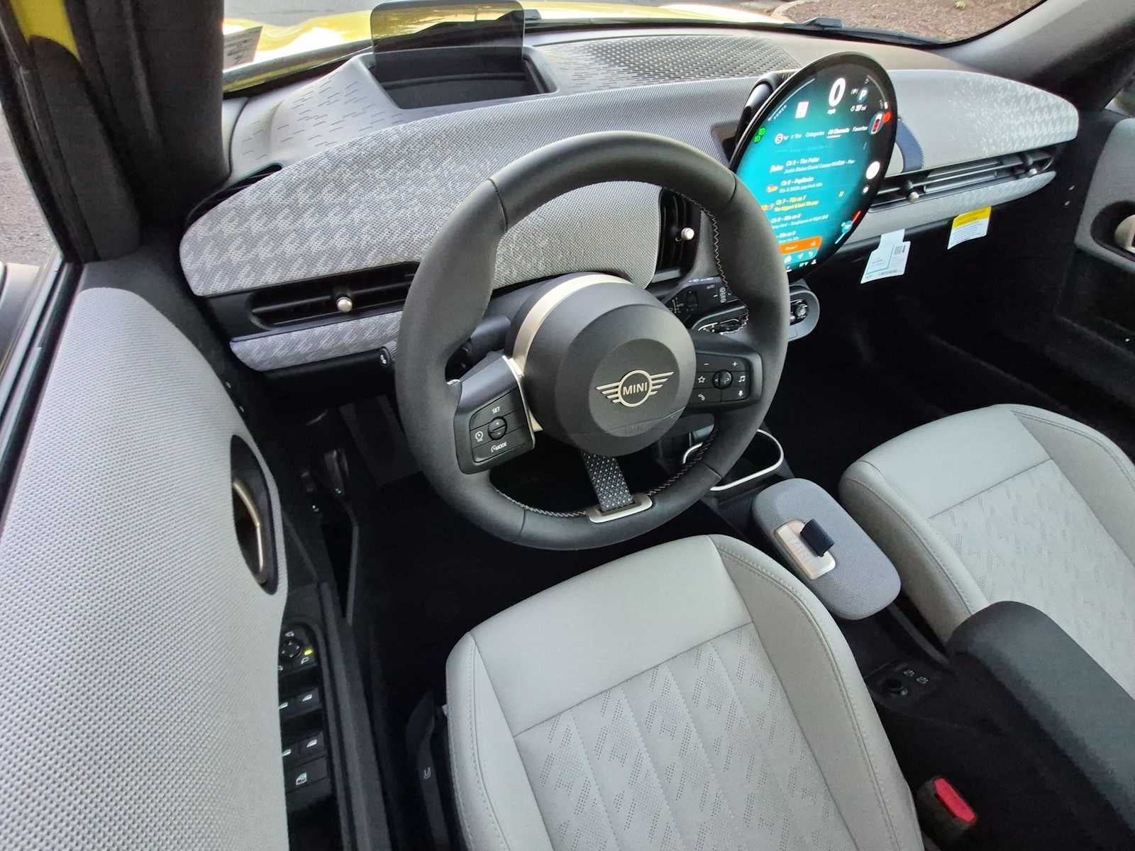 2027 MINI 4 DOOR SIGNATURE PLUS