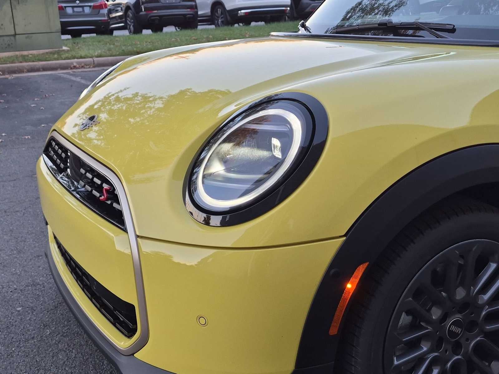 2027 MINI 4 DOOR SIGNATURE PLUS