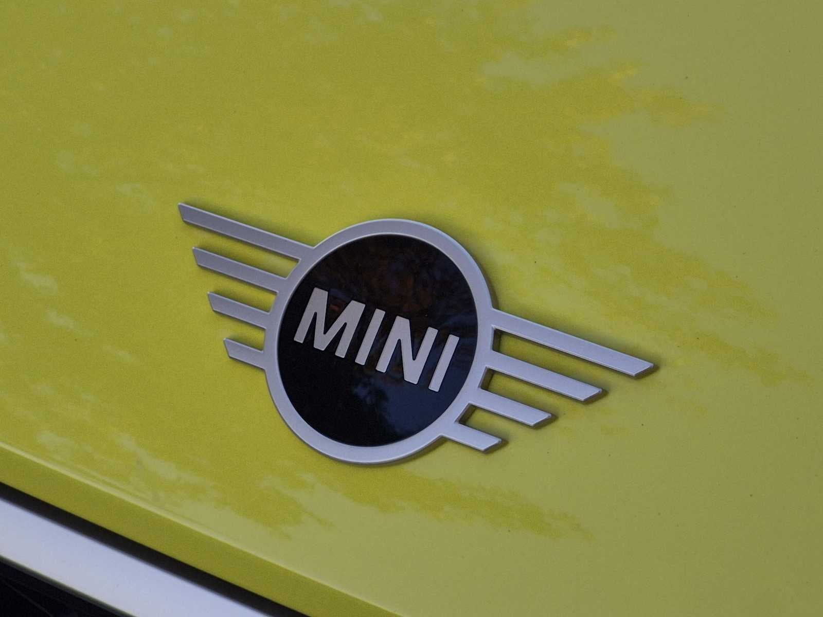 2027 MINI 4 DOOR SIGNATURE PLUS