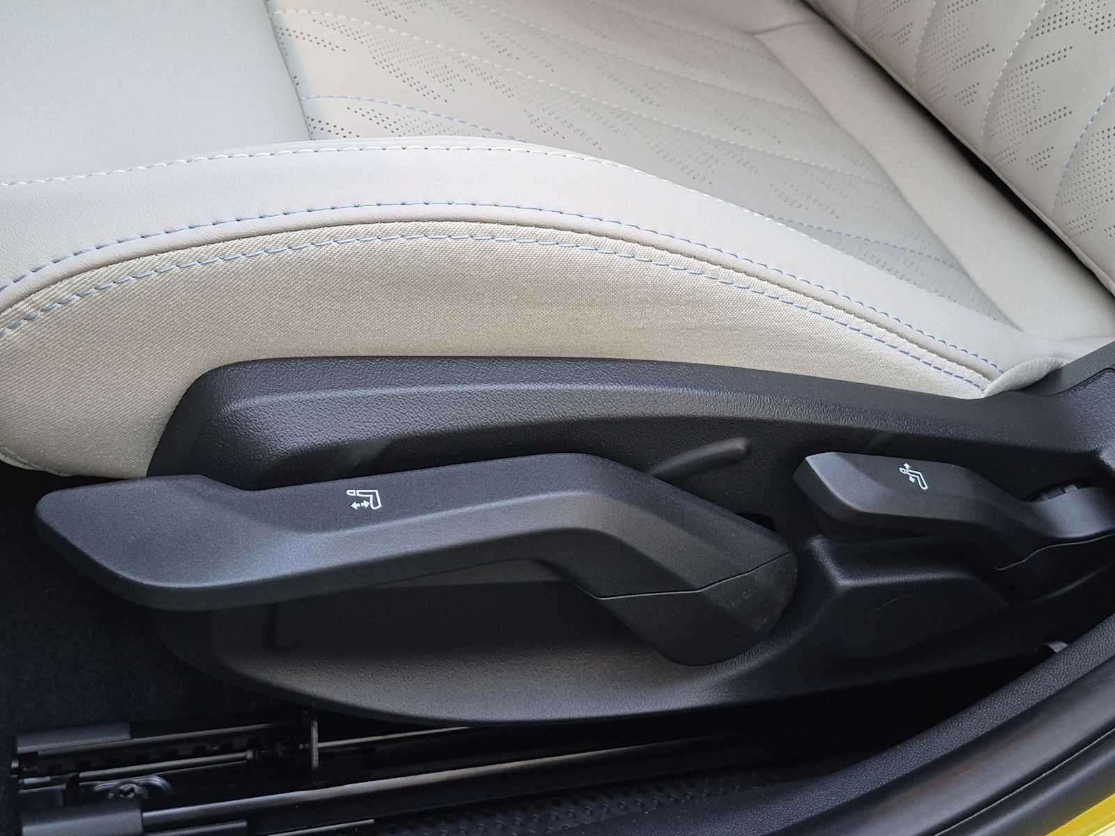 2027 MINI 4 DOOR SIGNATURE PLUS