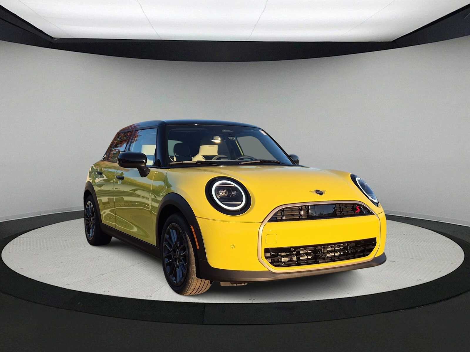 2027 MINI 4 DOOR SIGNATURE PLUS