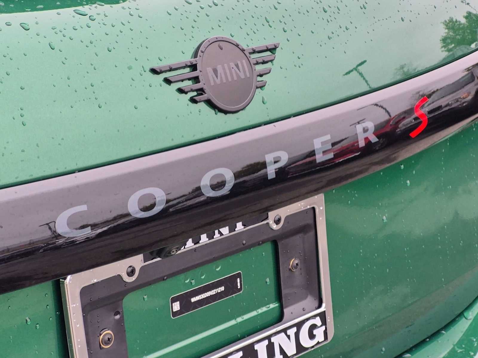2027 MINI 4 DOOR ICONIC