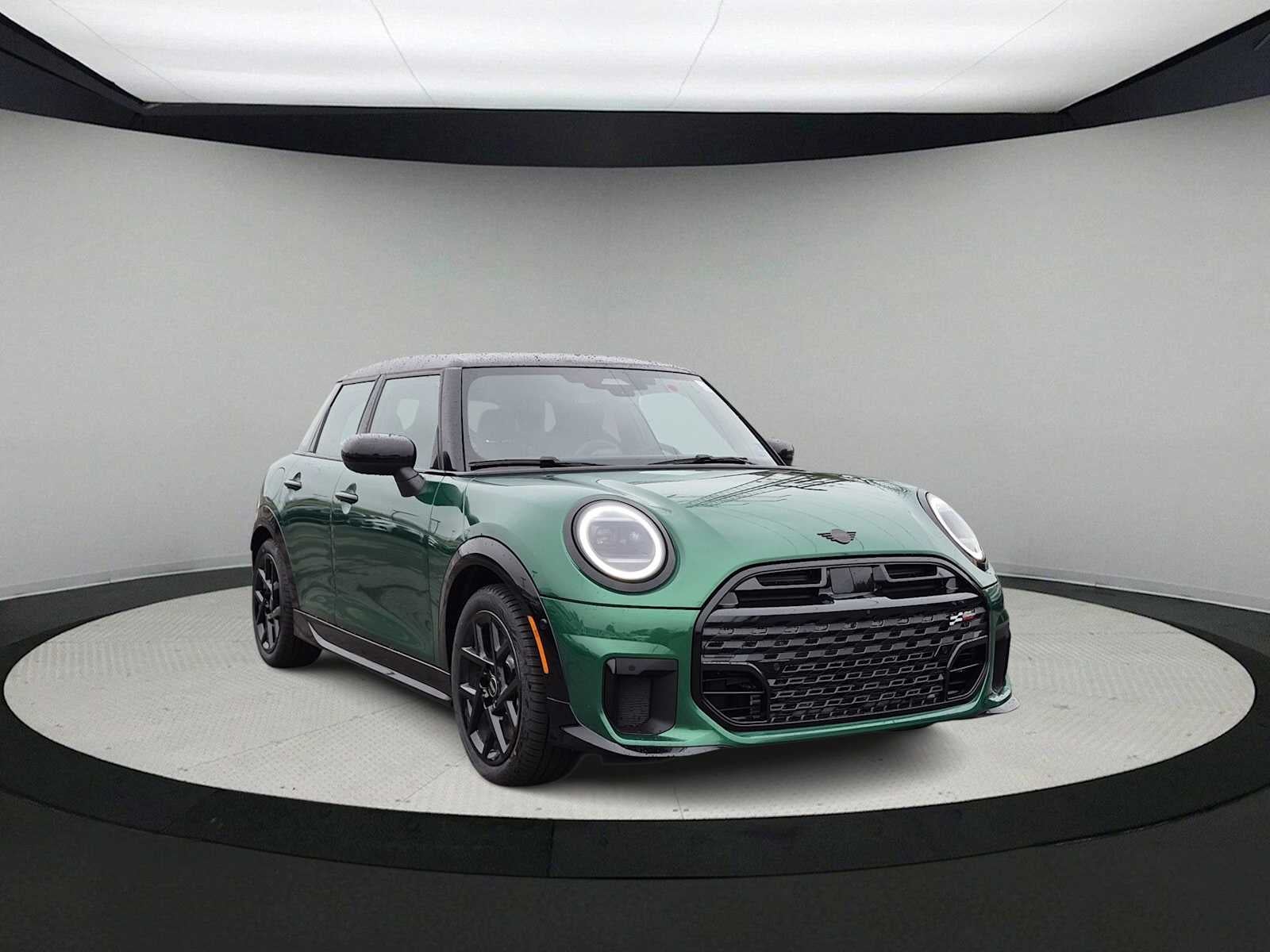 2027 MINI 4 DOOR ICONIC