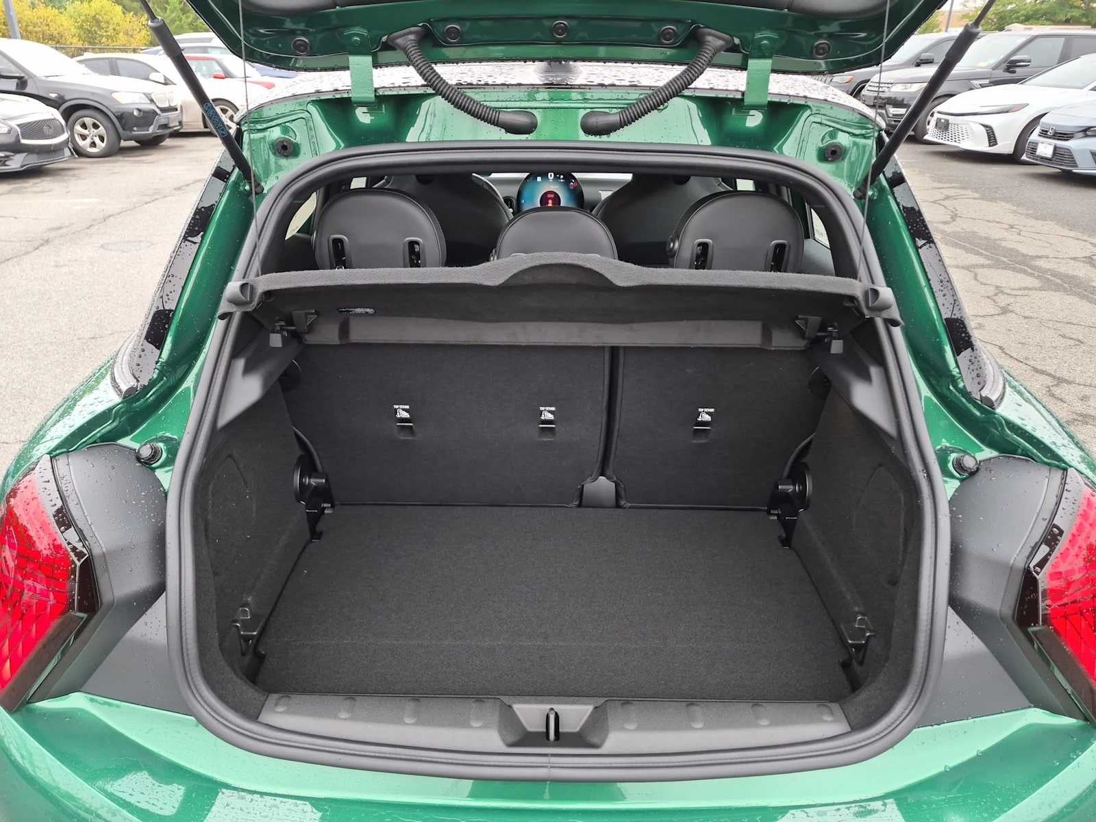 2027 MINI 4 DOOR ICONIC