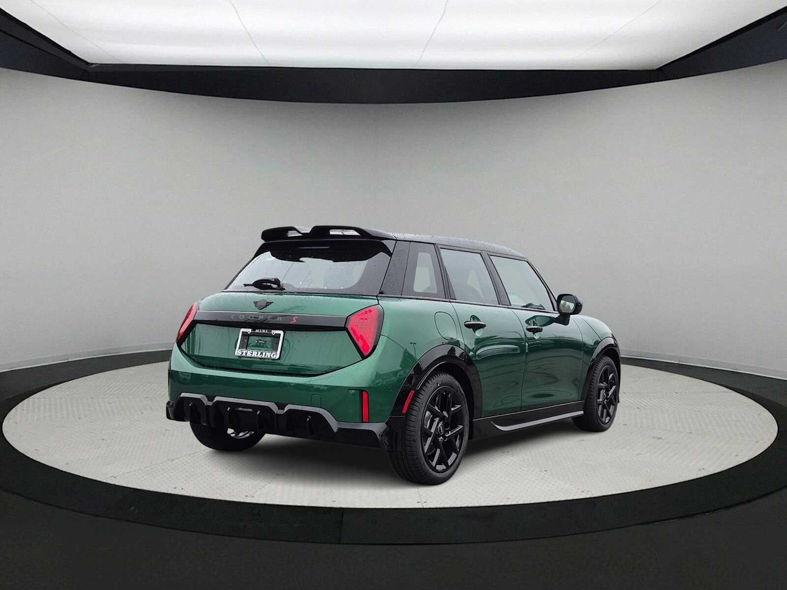 2027 MINI 4 DOOR ICONIC